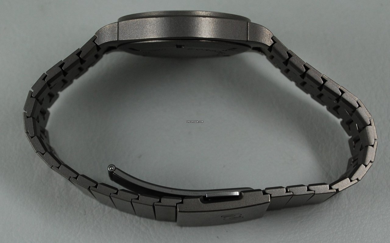 IWC Porsche Design Mens watch Unisex Quartz Titanium IW3748 Replica 8
