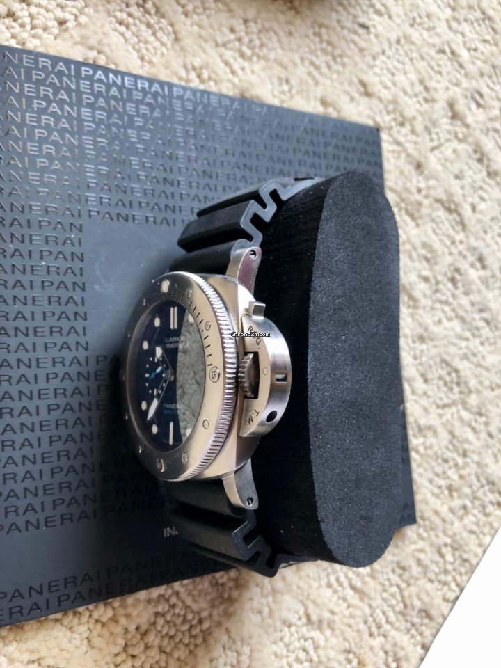Panerai Luminor Submersible 1950 3 Days Automatic Mens watch Unisex Automatic Titanium PAM 692 Replica 8
