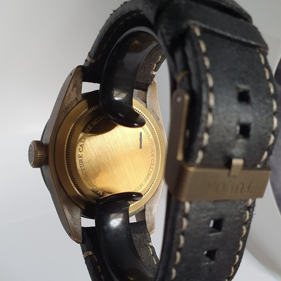 IMG_9081 Tudor Black Bay Bronze Mens watch Unisex Automatic Bronze 79250BA Replica 8
