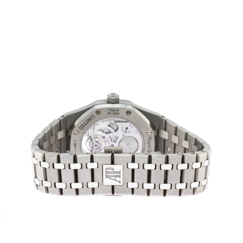IMG_9081 Audemars Piguet Royal Oak Tourbillon Mens watch Unisex Manual winding Titanium 26510IP.OO.1220IP.01 Replica 8