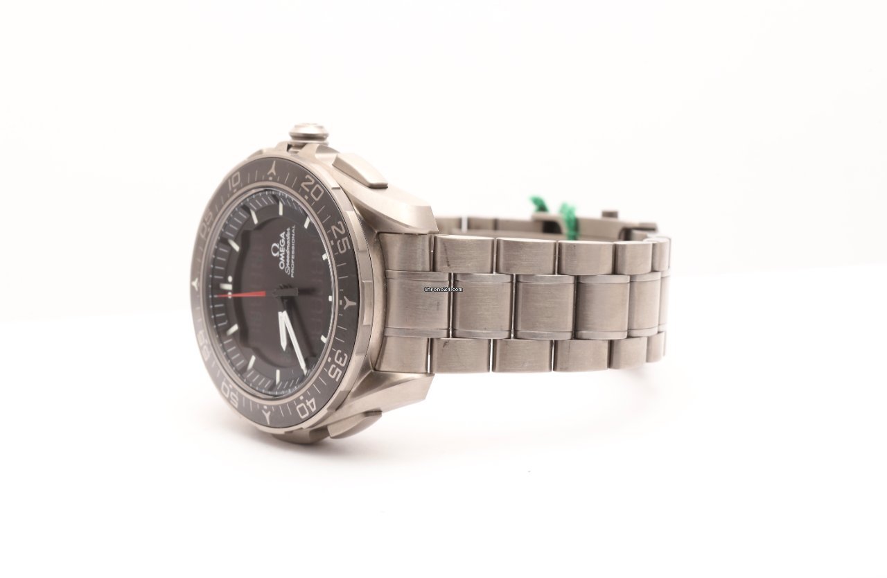 IMG_9081 Omega Speedmaster Skywalker X-33 Mens watch Unisex Quartz Titanium 318.90.45.79.01.001 Replica 8
