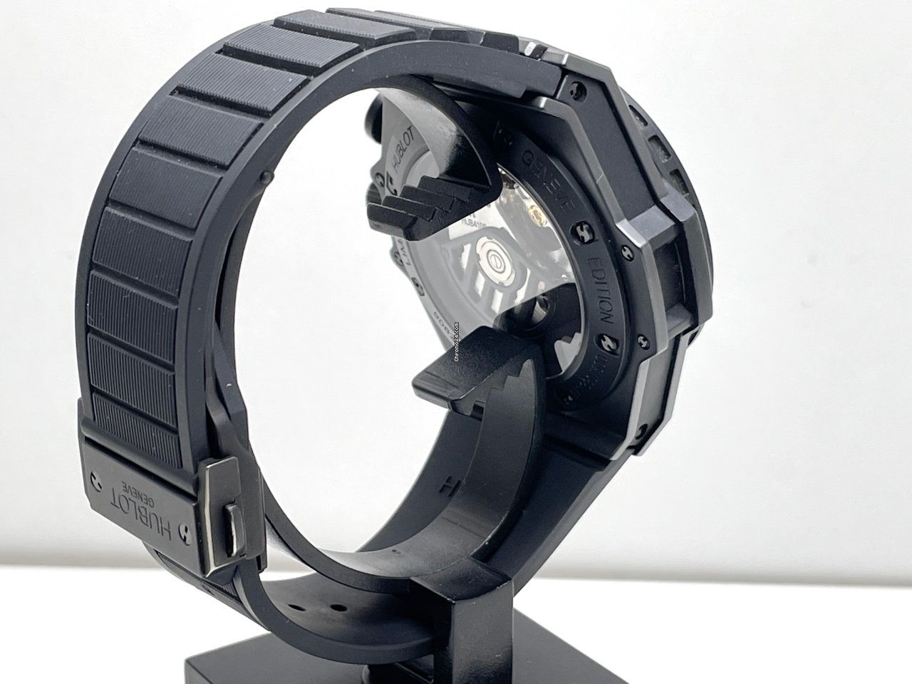 Hublot King Power Automatic Carbon 703.CI.1123.NR.FMO10 Replica 8
