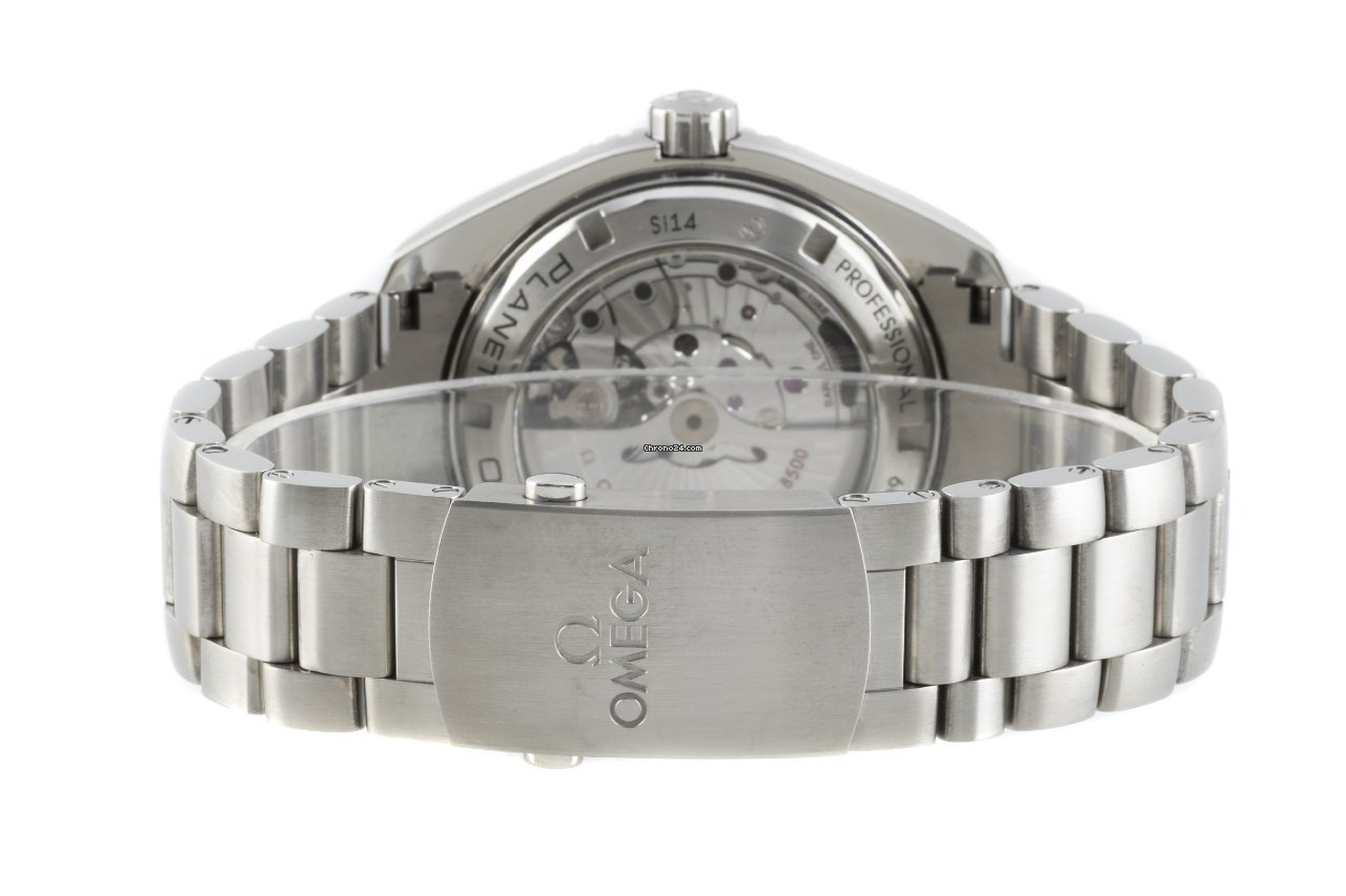 Omega Seamaster Planet Ocean Mens watch Unisex Automatic Titanium 232.90.46.21.03.001 Replica 8