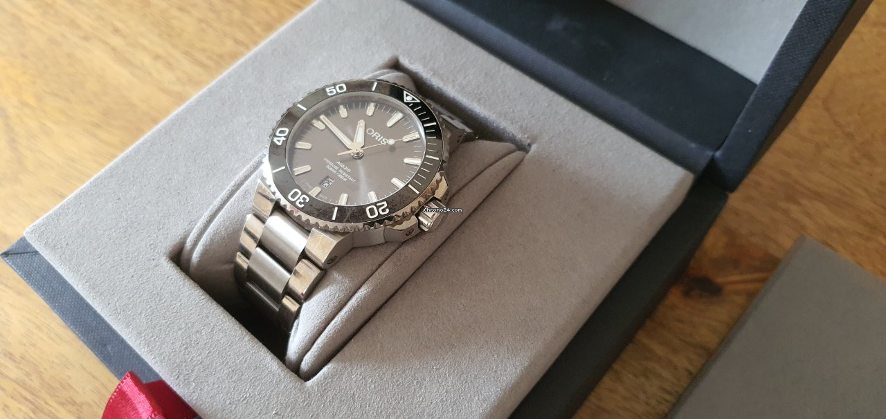IMG_9081 Oris Aquis Titanium Date Mens watch Unisex Automatic Titanium 01 733 7730 7153-07 8 24 15PEB Replica 8