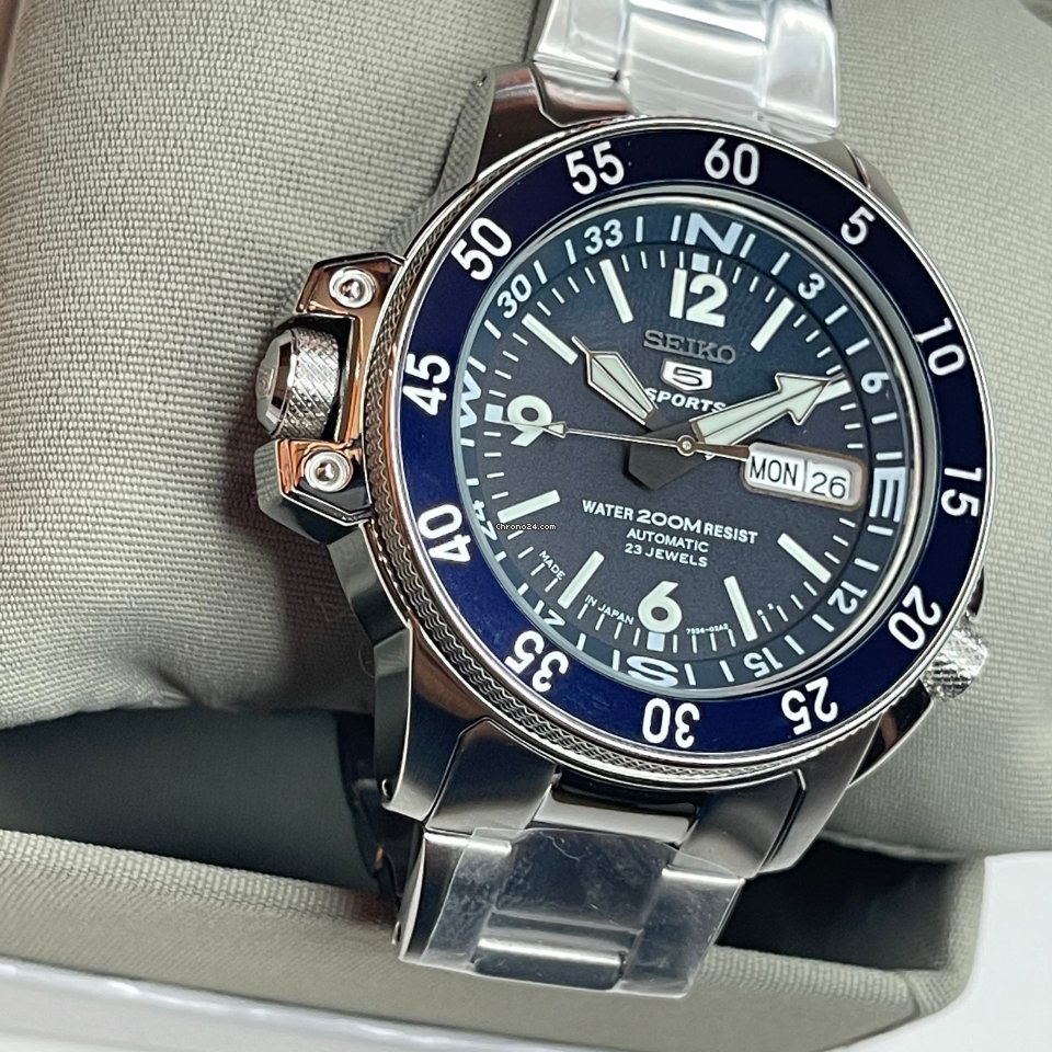 IMG_9081 Seiko Mens watch Unisex Automatic Steel SKZ209J1 Replica 8
