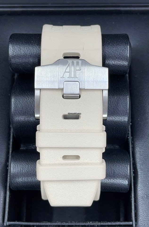IMG_9081 Audemars Piguet Royal Oak Offshore Diver Mens watch Unisex Automatic Steel 15710ST.OO.A085CA.01 Replica 8