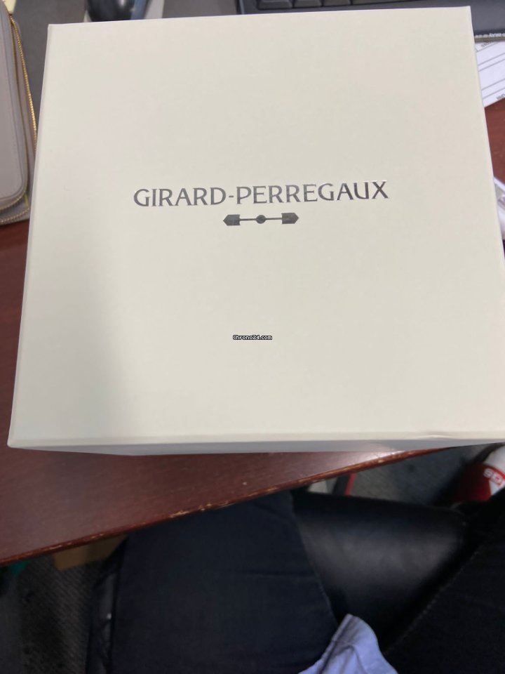 IMG_9081 Girard Perregaux Laureato Mens watch Unisex Automatic Titanium 81070-21-001-FB6A Replica 8