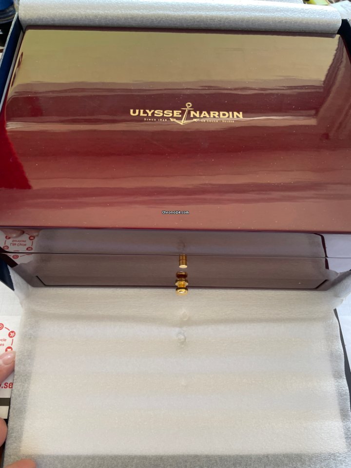 Ulysse Nardin Hourstriker Mens watch Unisex Automatic Yellow gold 751-22 Replica 8