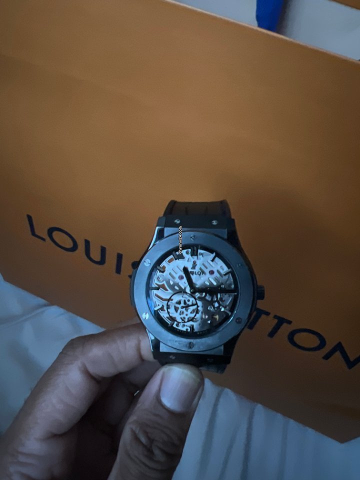 IMG_9081 Hublot Classic Fusion Ultra-Thin Mens watch Unisex Manual winding Ceramic 515.CM.0140.LR Replica 8