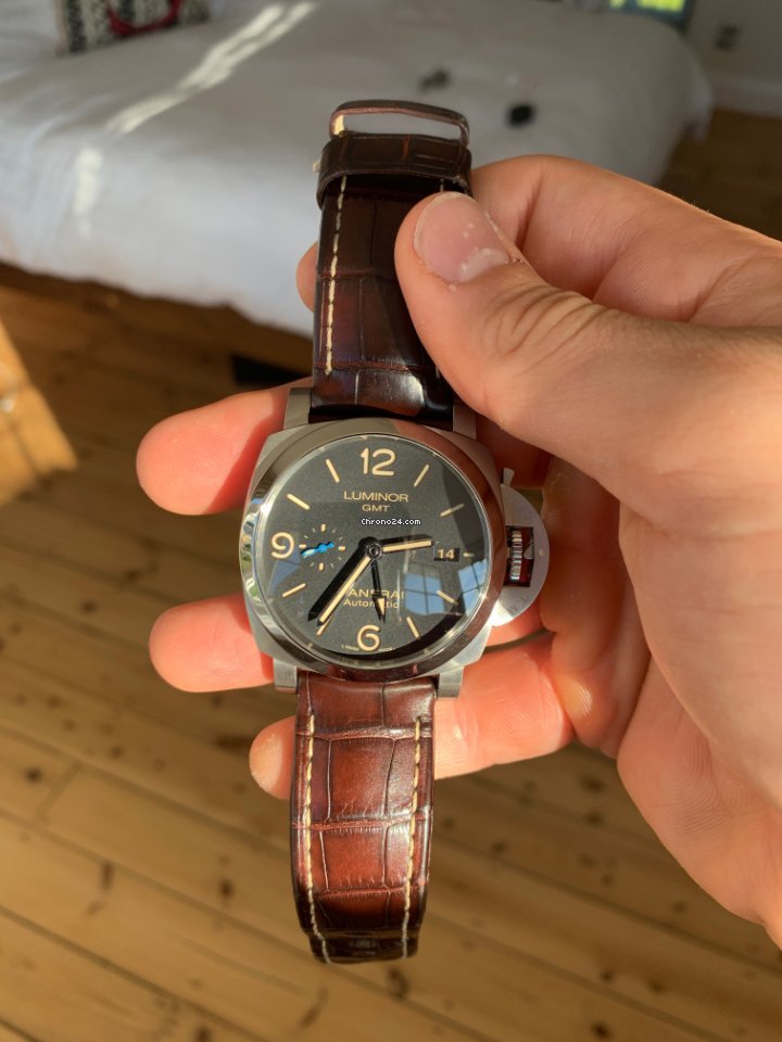 IMG_9081 Panerai Luminor 1950 3 Days GMT Automatic Mens watch Unisex Automatic Steel PAM 01320 Replica 8