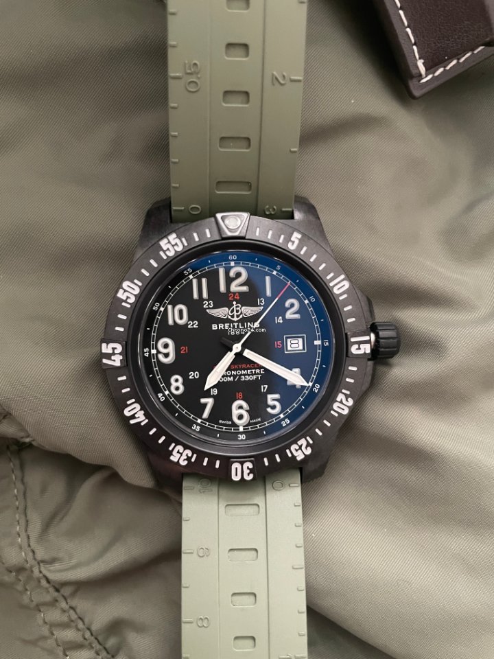 IMG_9081 Breitling Colt Skyracer Mens watch Unisex Quartz Carbon X74320E4 BF87 Replica 8