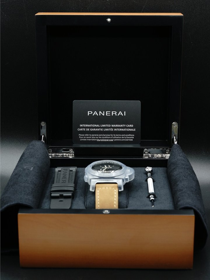 Panerai Luminor 1950 10 Days GMT Mens watch Unisex Automatic Ceramic PAM00335 Replica 8