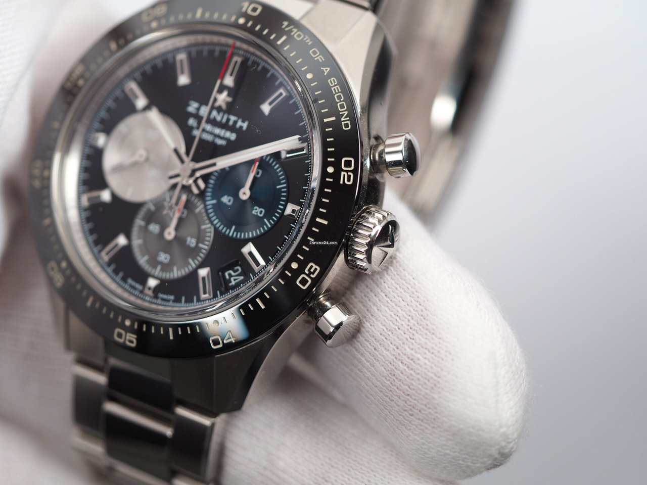 IMG_9081 Zenith Chronomaster Sport Automatic Steel 03.3100.3600 Replica 8