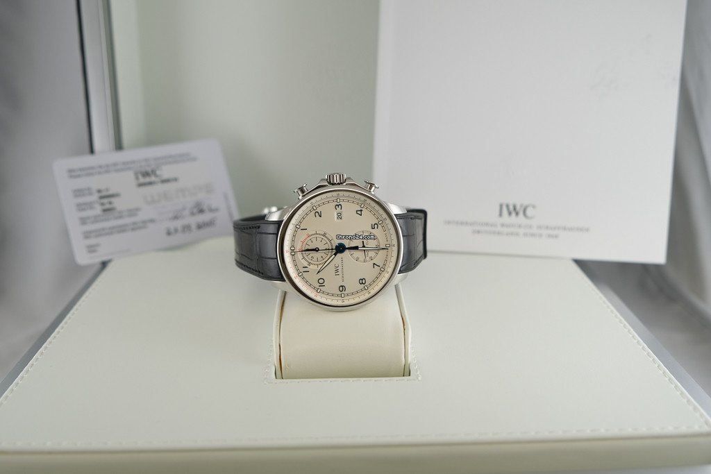 IMG_9081 IWC Portuguese Yacht Club Chronograph Mens watch Unisex Automatic Steel 390216 Replica 8