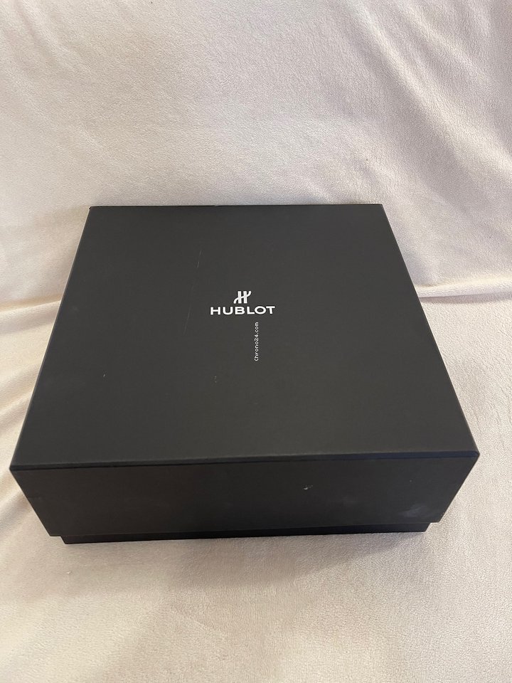 IMG_9081 Hublot Big Bang Sang Bleu Mens watch Unisex Automatic Ceramic 418.CX.1114.RX.MXM20 Replica 8