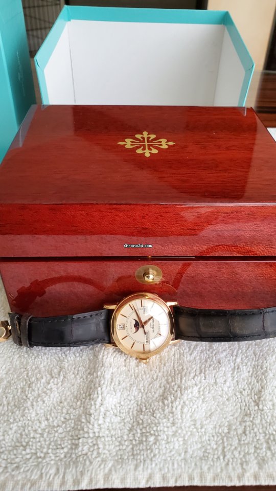 Patek Philippe Annual Calendar Mens watch Unisex Automatic Yellow gold 5150J Replica 8