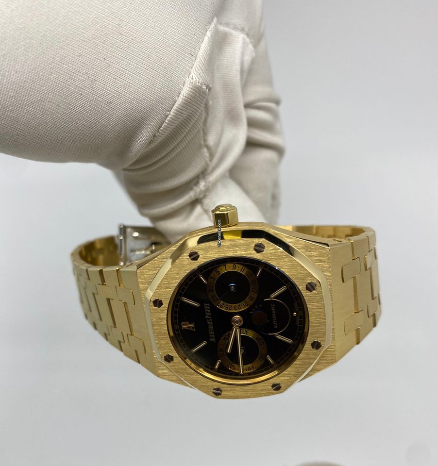 IMG_9081 Audemars Piguet Royal Oak Dual Time Mens watch Unisex Automatic Yellow gold 25730BA Replica 8