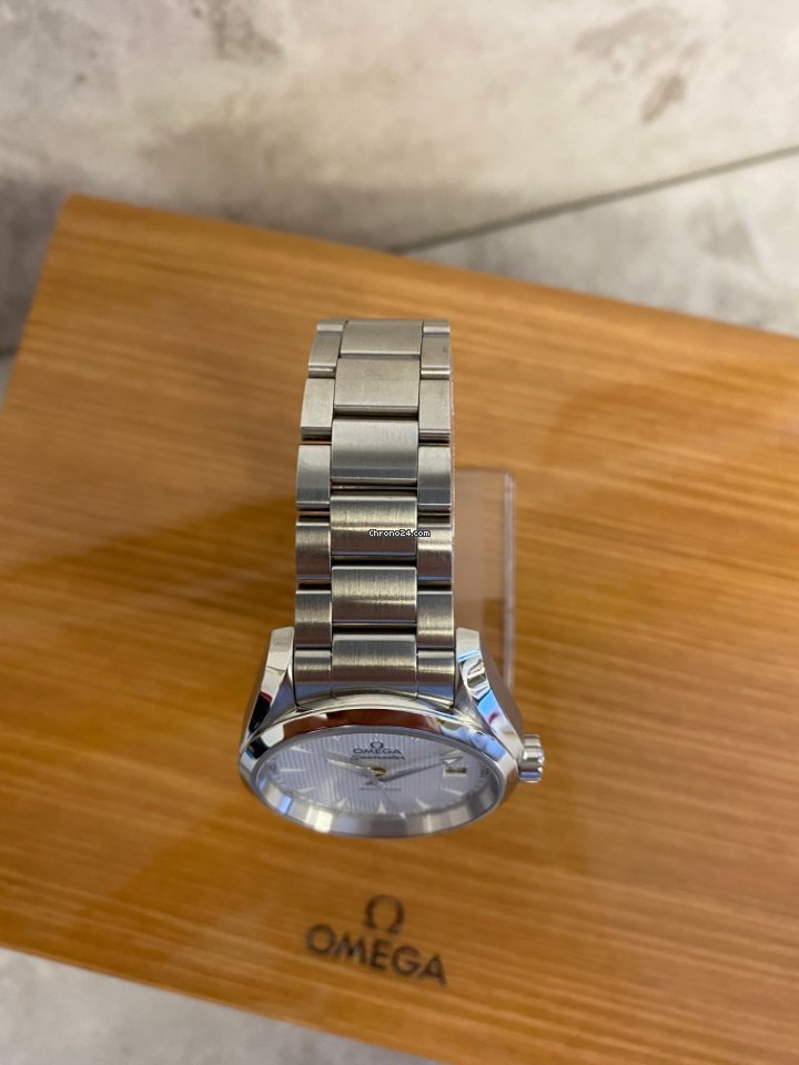 Omega Seamaster Aqua Terra Mens watch Unisex Quartz Steel 231.10.39.60.02.001 Replica 8