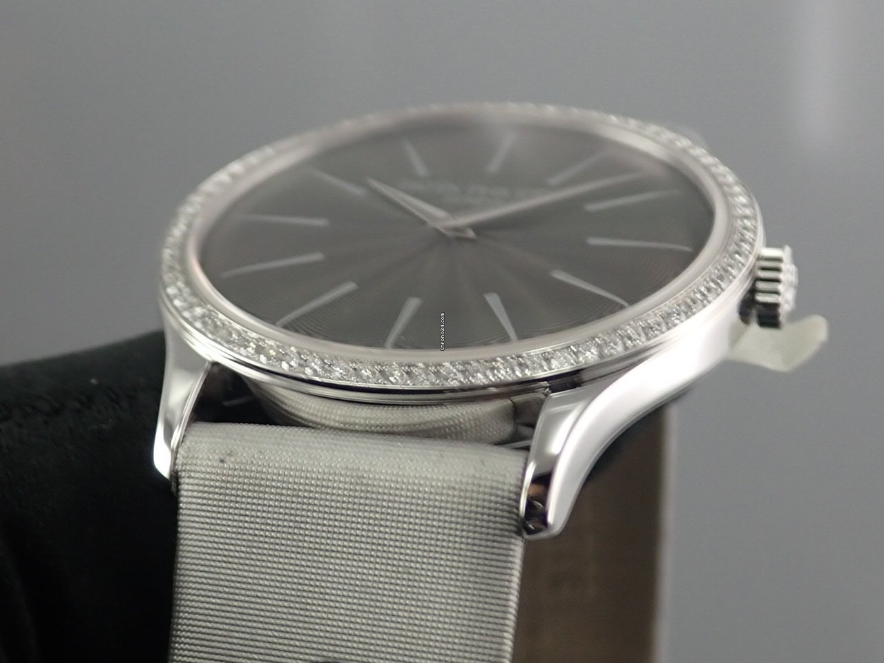 Patek Philippe Calatrava Manual winding White gold 4897G Replica 8