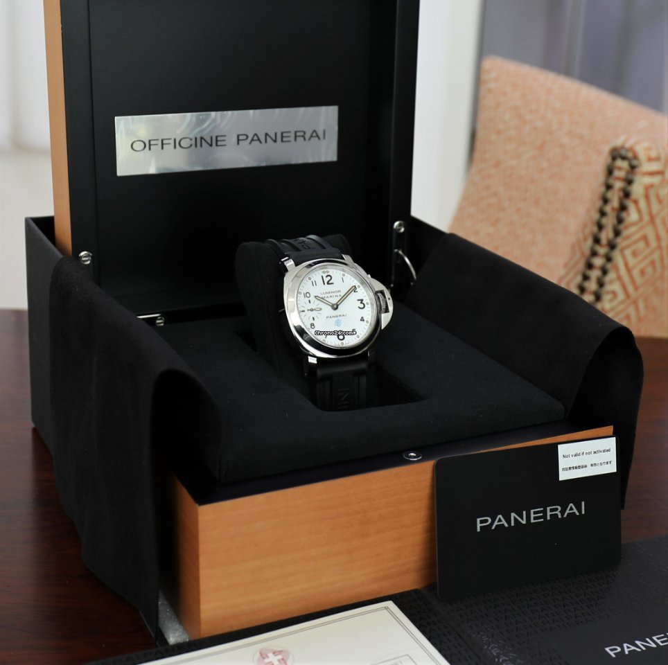 Panerai Luminor Marina Mens watch Unisex Manual winding Steel PAM 00660 Replica 8