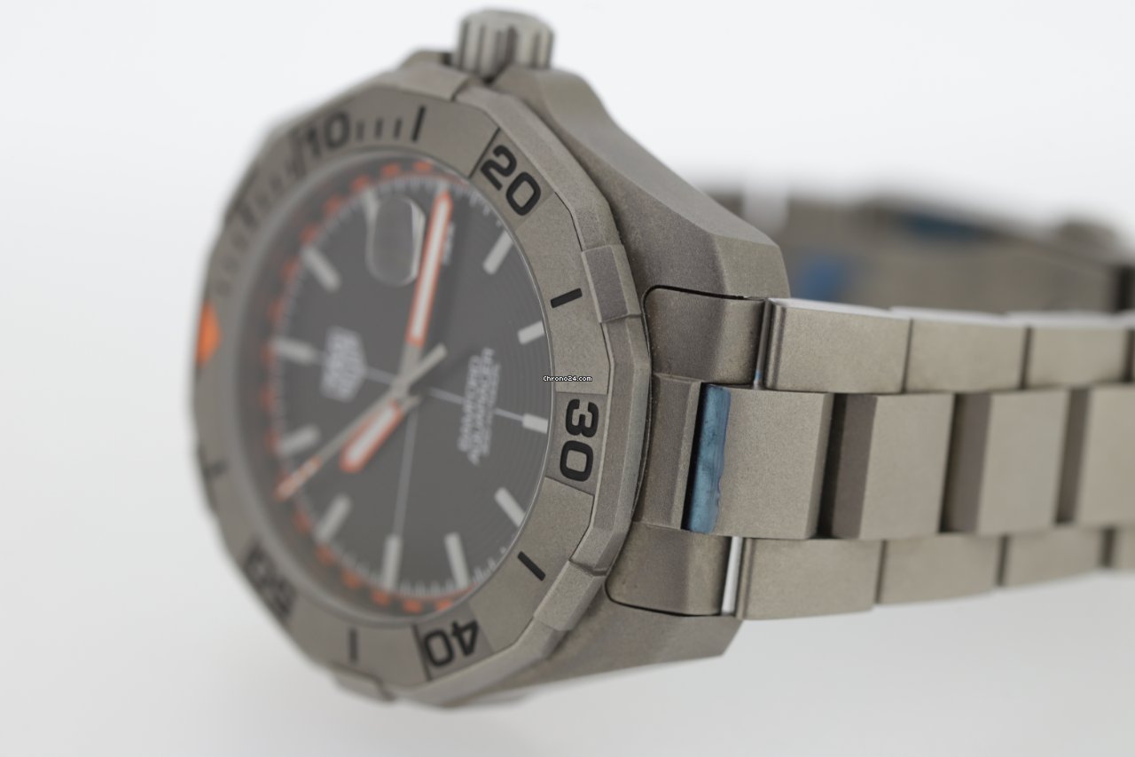 IMG_9081 TAG Heuer Aquaracer 300M Mens watch Unisex Automatic Titanium WAY208F.BF0638 Replica 8