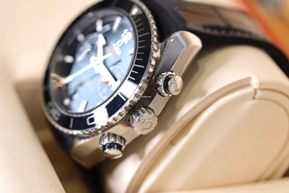 Omega Seamaster Planet Ocean Chronograph Mens watch Unisex Automatic Steel 215.33.46.51.01.001 Replica 8