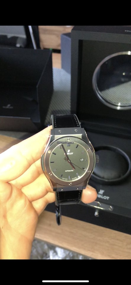 IMG_9081 Hublot Classic Fusion 45, 42, 38, 33 mm Mens watch Unisex Automatic Titanium 542.NX.1171.LR Replica 8