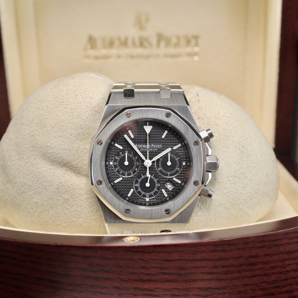 IMG_9081 Audemars Piguet Royal Oak Chronograph Mens watch Unisex Automatic Steel 25860ST O 1110ST 01 Replica 8