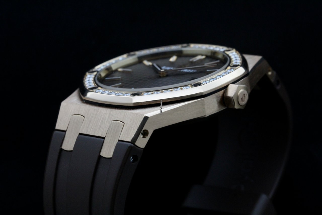IMG_9081 Audemars Piguet Royal Oak Lady Quartz Rose gold 67651OR Replica 8