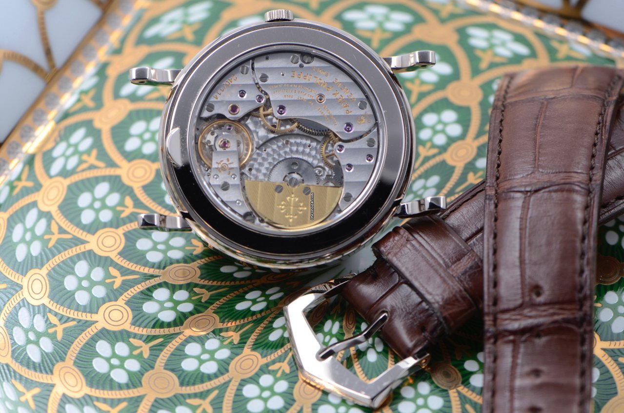 IMG_9081 Patek Philippe Perpetual Calendar Mens watch Unisex Automatic White gold 5139G-001 Replica 8