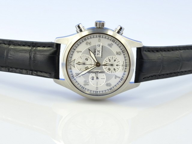 IMG_9081 IWC Pilot Spitfire Chronograph Automatic Steel IW3717 Replica 8