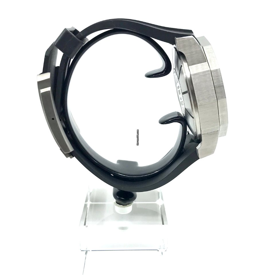 IMG_9081 Corum Admirals Cup Mens watch Unisex Automatic Titanium 947.401.04 0371AN12 Replica 8