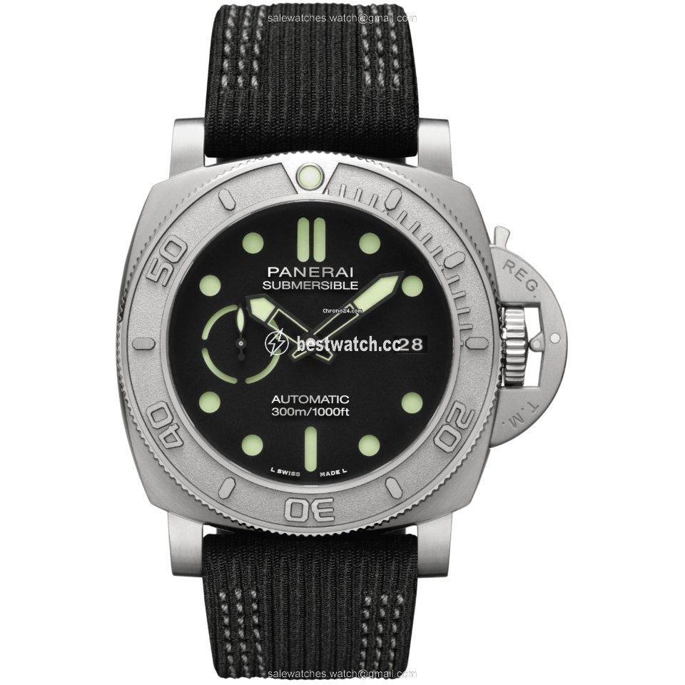 Panerai Luminor Submersible Mens watch Unisex Automatic Titanium PAM00984