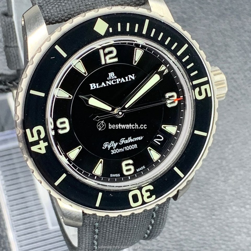 Blancpain Fifty Fathoms Mens watch Unisex Automatic Titanium 5015-12B30-B52A