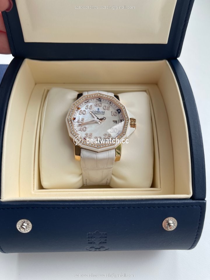 Corum Admirals Cup Competition 40 Womens watch Manual winding Rose gold 082.951.85 0089 PN34