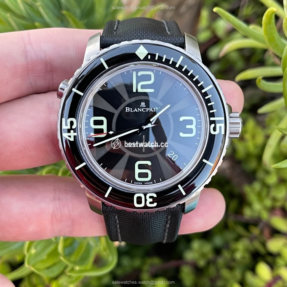 Blancpain 500 Fathoms Mens watch Unisex Automatic Titanium 50015-12B30-52B