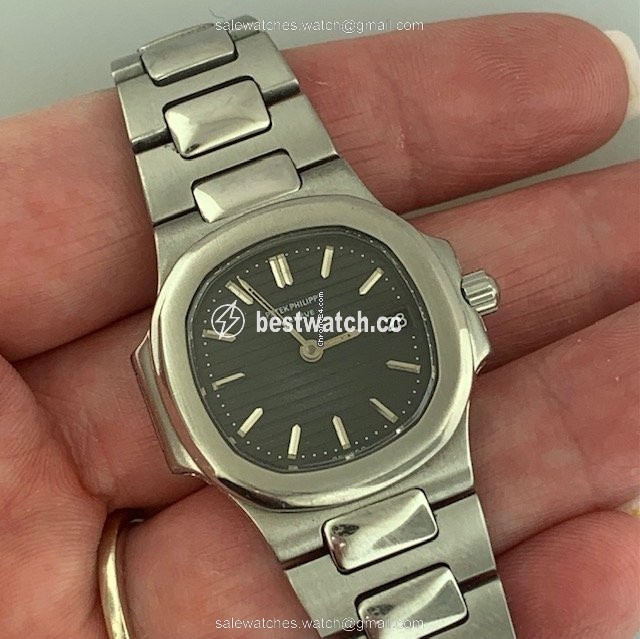 Patek Philippe Nautilus Womens watch Quartz Steel 4700 1A