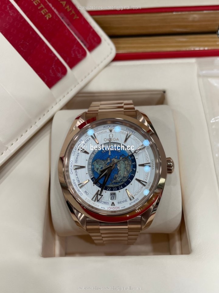 Omega Seamaster Aqua Terra Mens watch Unisex Automatic Rose gold 220.50.43.22.02.001