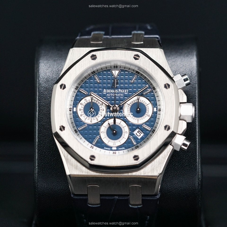 Audemars Piguet Royal Oak Chronograph Mens watch Unisex Automatic White gold 26022BC.OO.D028CR.01