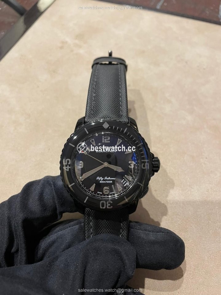 Blancpain Fifty Fathoms Mens watch Unisex Automatic Steel 5015-11C30-52A