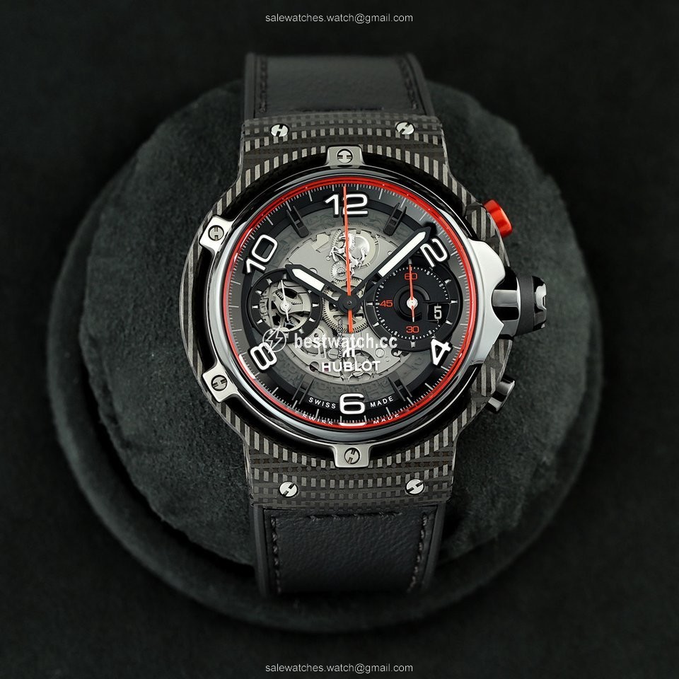 Hublot Classic Fusion 45, 42, 38, 33 mm Mens watch Unisex Automatic Carbon 526.qb.0124.vr