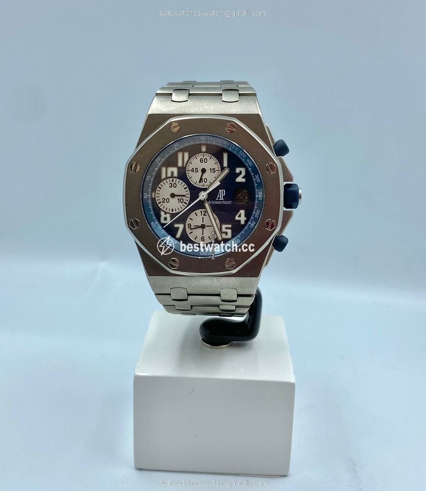 Audemars Piguet Royal Oak Offshore Chronograph Mens watch Unisex Automatic Titanium 25721TI.OO.1000TI.04