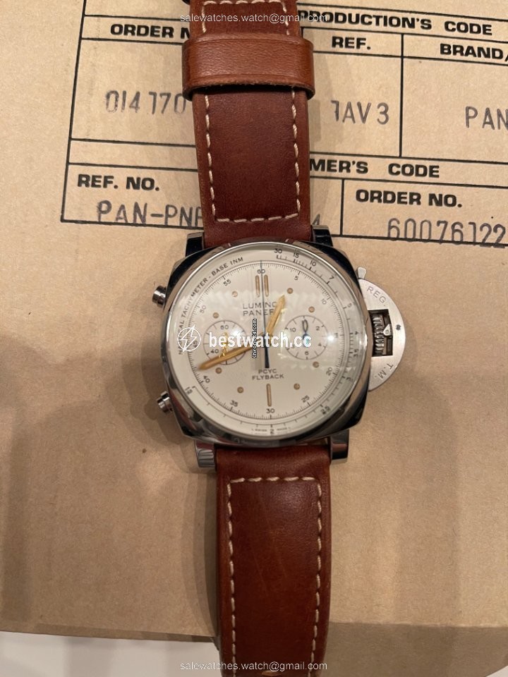 Panerai Luminor 1950 3 Days Chrono Flyback Mens watch Unisex Automatic Steel PAM 00654