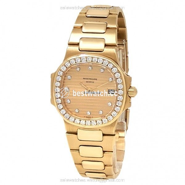 Patek Philippe Nautilus Womens watch Quartz Yellow gold 4700 3