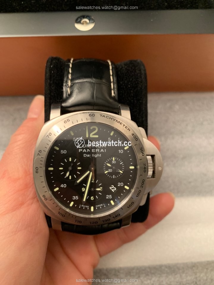 Panerai Luminor Chrono Mens watch Unisex Automatic Steel PAM 00250