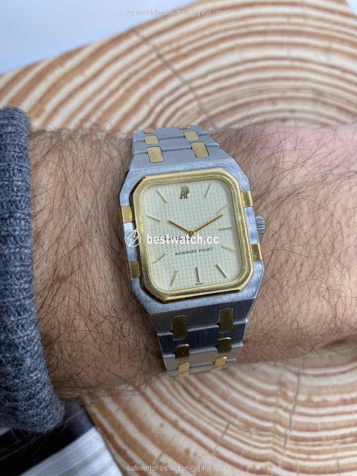 Audemars Piguet Royal Oak Mens watch Unisex Quartz Gold Steel 6009