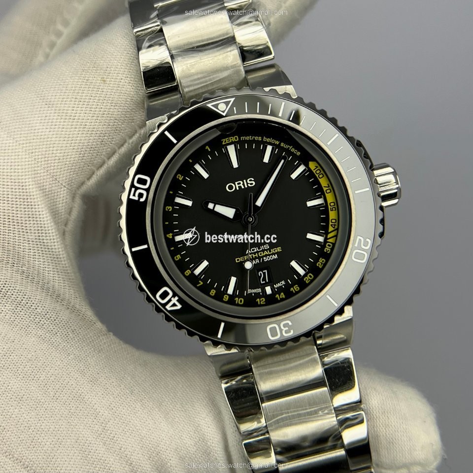 Oris Aquis Depth Gauge Mens watch Unisex Automatic Steel 01 733 7755 4154-Set MB