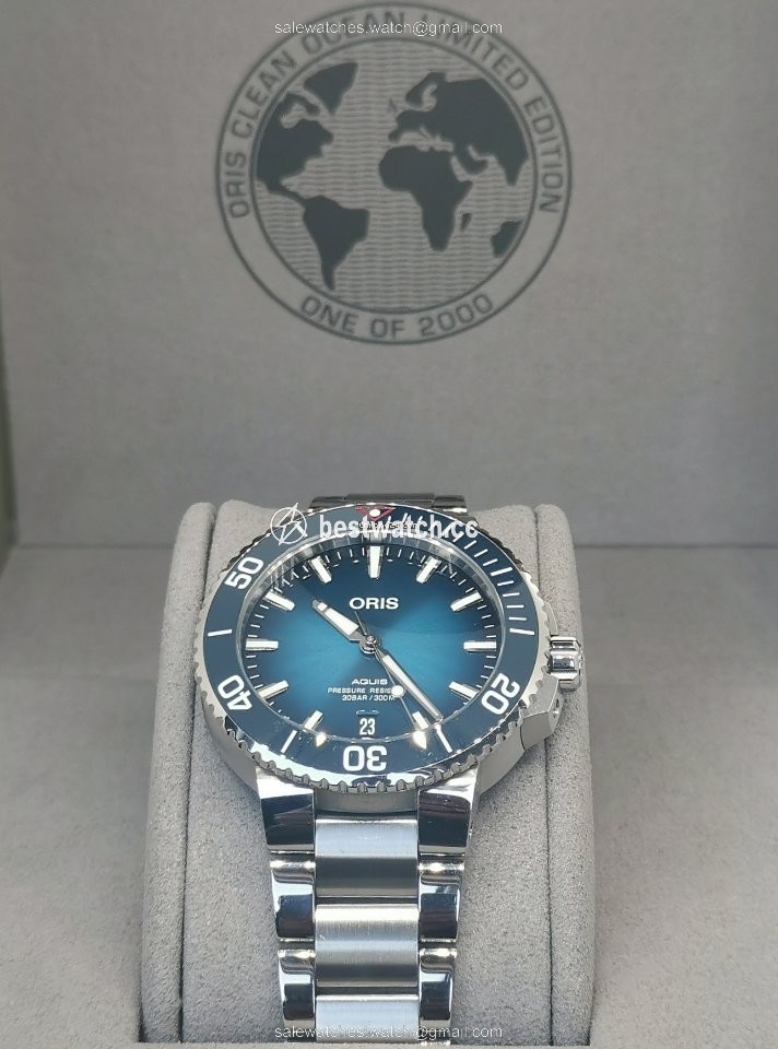 Oris Aquis Date Mens watch Unisex Automatic Steel 01 733 7732 4185