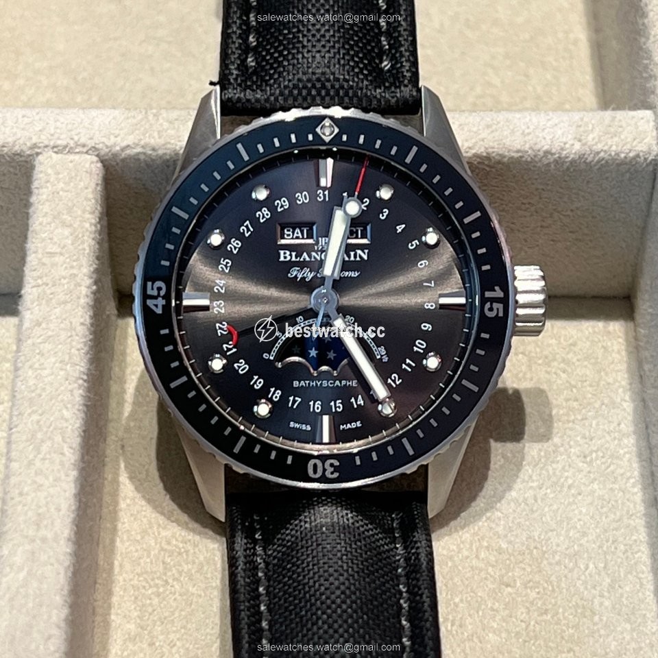 Blancpain Fifty Fathoms Bathyscaphe Mens watch Unisex Automatic Titanium 5054-1110-B52A