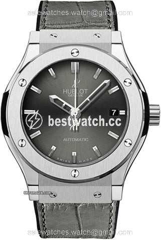 Hublot Classic Fusion Racing Grey Mens watch Unisex Automatic Titanium 542.NX.7070.LR